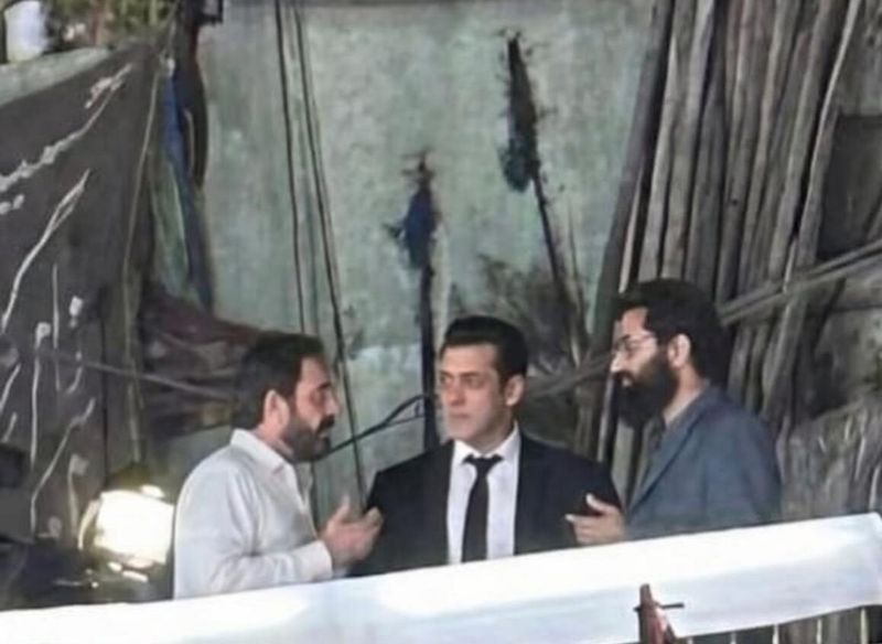 ‘धुरंधर 2’ से जुड़ेंगे सलमान खान? वायरल फोटो में वह रणवीर सिंह के साथ भूमिका निभाते नजर आ रहे हैं