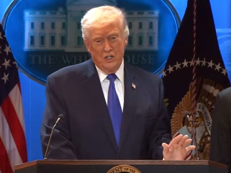 ट्रम्प ने भारत-पाकिस्तान विवाद को टैरिफ से सुलझाने का दावा दोहराया