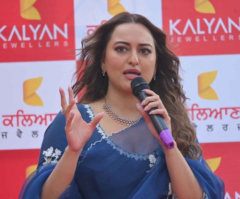 दिल्ली उच्च न्यायालय ने अभिनेत्री सोनाक्षी सिन्हा के व्यक्तित्व अधिकारों की रक्षा की