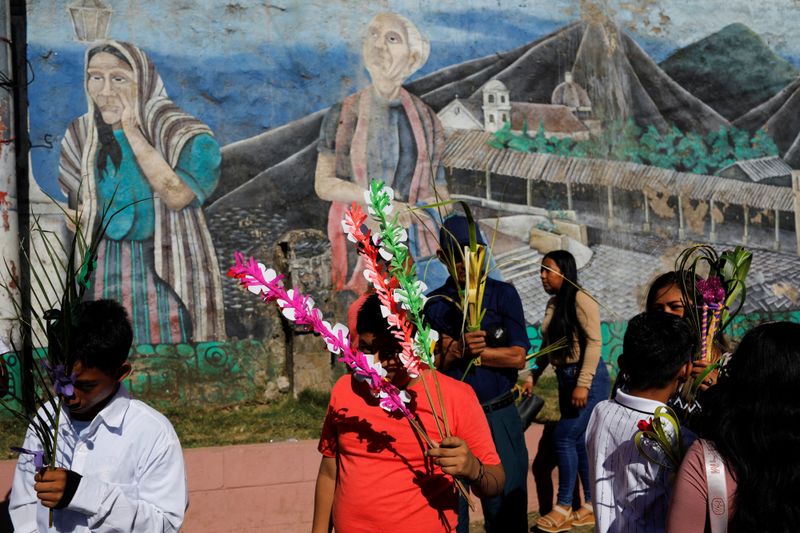 इजरायली पुलिस ने कैथोलिक नेताओं को जेरूसलम चर्च में पाम संडे मास मनाने से रोका