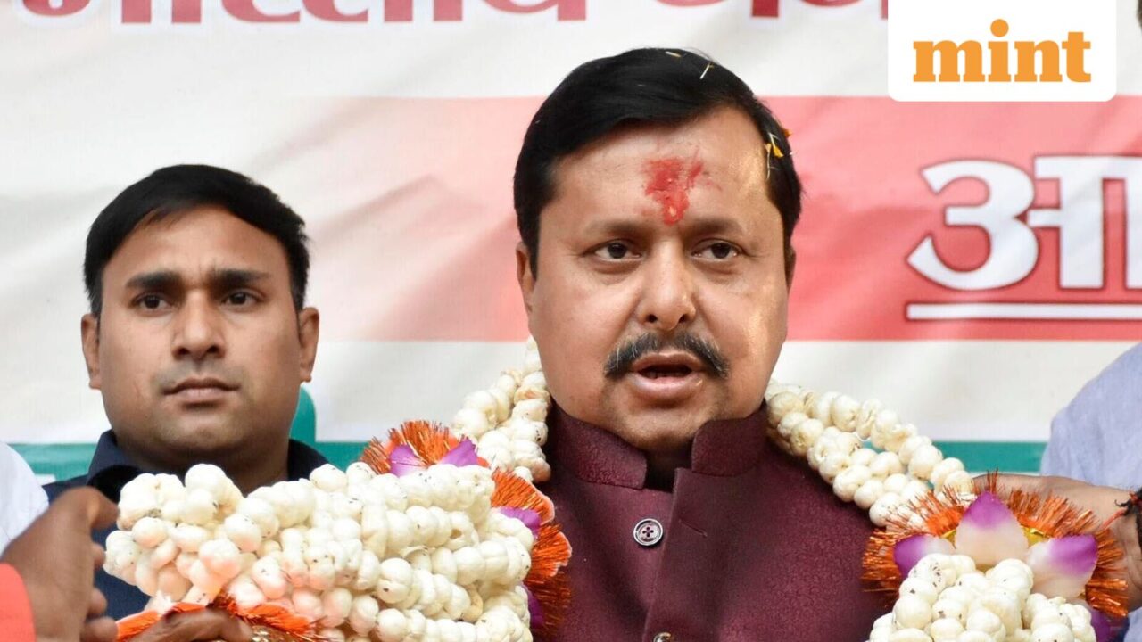 क्या बीजेपी अध्यक्ष नितिन नबीन का बिहार विधायक पद से इस्तीफा रोक दिया गया है? हम क्या जानते हैं