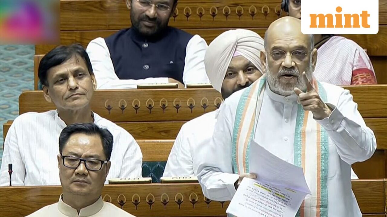 अमित शाह ने इंदिरा गांधी और कांग्रेस पर साधा निशाना: ‘वामपंथी विचारधारा के कारण फैला नक्सलवाद…’