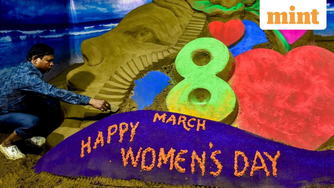 महिला दिवस: जब इंदिरा गांधी ने कहा कि पुरुष कहे जाने पर वह ‘अपमानित’ महसूस करती हैं | वीडियो