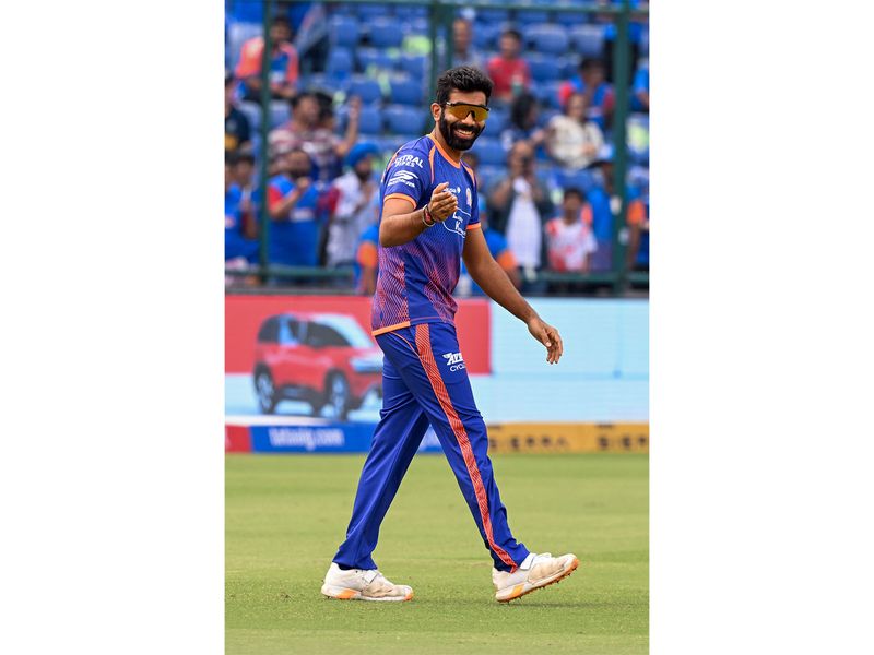 गेंदबाज़ों को बुमराह में से जो एक विशेषता चुननी चाहिए वह है उनकी कार्य नीति: पारस म्हाम्ब्रे – द ट्रिब्यून