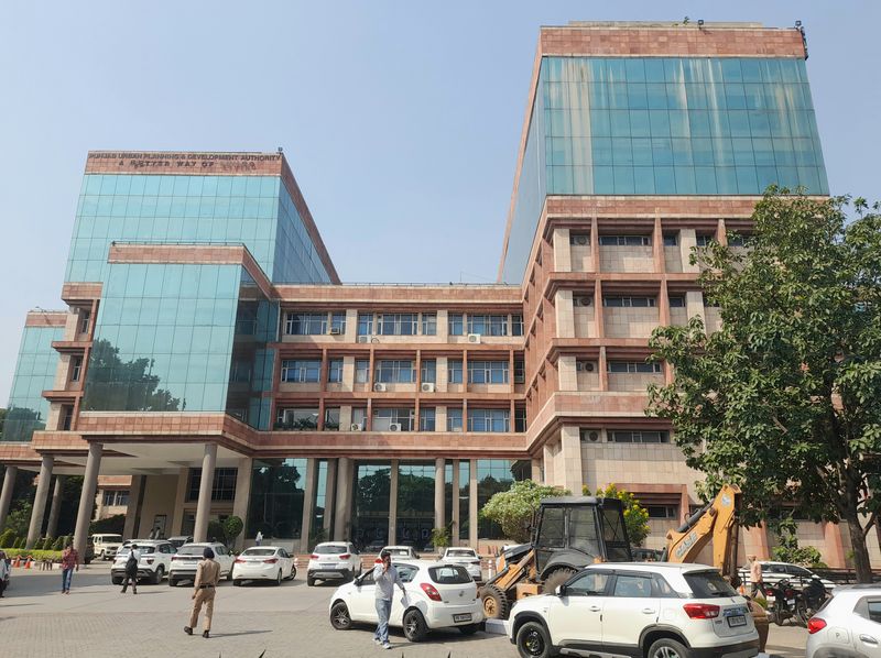 पंजाब का राजकोषीय शॉर्टकट: पुरानी निकासी पर नए ‘ऋण’ का साया