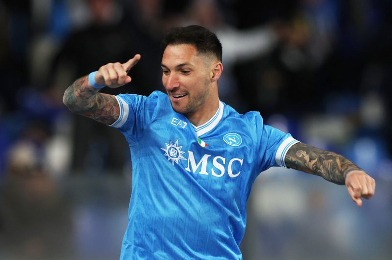 नेपोली दूसरे स्थान पर पहुंच गया, लेकिन इंटर्स की बढ़त ने खिताब की दौड़ को असमान बनाए रखा – द ट्रिब्यून