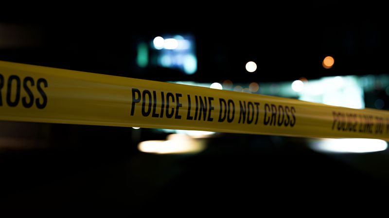 उत्तराखंड के देहरादून में मुठभेड़ में लुटेरा मारा गया, इंस्पेक्टर घायल