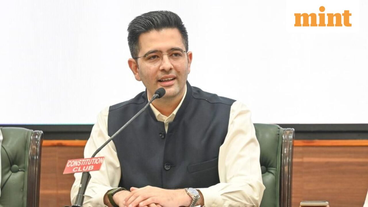 बीजेपी में जाने के बाद राघव चड्ढा का AAP पर हमला, ‘जहरीले माहौल’ का दिया हवाला, कहा- ‘सात लोग गलत नहीं हो सकते’