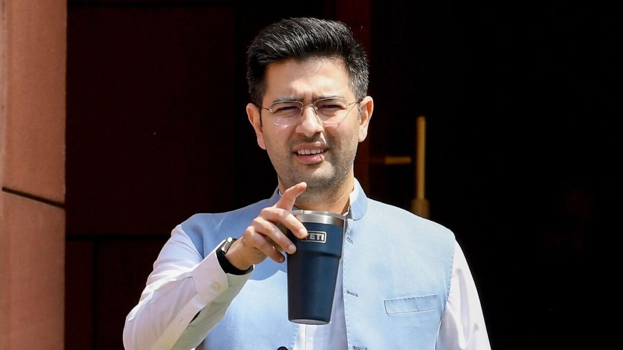 भगवंत मान, आतिशी, शीर्ष AAP नेताओं ने राघव चड्ढा के खिलाफ कार्रवाई का समर्थन किया: ‘अगर कोई पार्टी व्हिप के खिलाफ जाता है…’