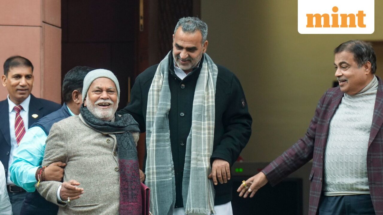 यूपी कार्यक्रम में पीएम मोदी पर भगवंत मान के तंज के दौरान ‘चुप्पी’ को लेकर बीजेपी प्रमुख ने पूर्व सांसद संजीव बालियान को तलब किया