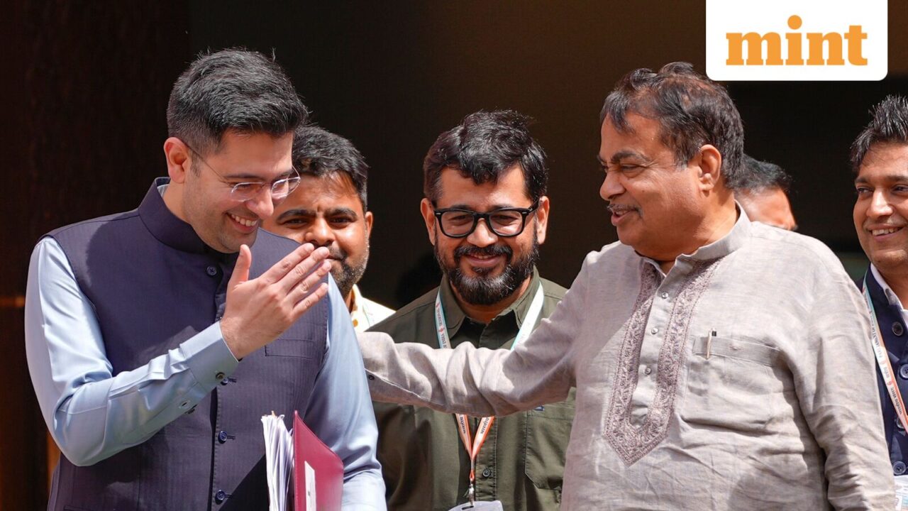 राघव चड्ढा की कुल संपत्ति: स्विफ्ट डिजायर, ₹6.35 लाख शेयर, बांड, कोई संपत्ति नहीं