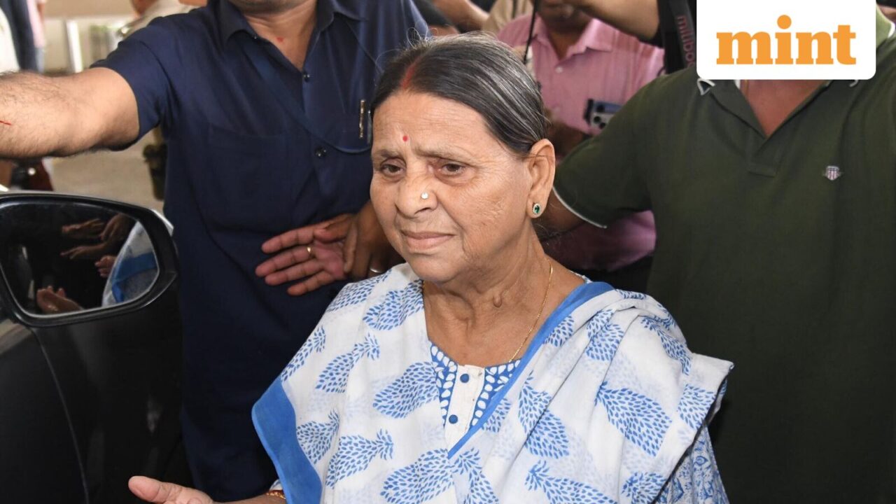 बिहार में सरकारी बंगले को लेकर राजनीतिक विवाद शुरू हो गया है क्योंकि राबड़ी देवी ने बंगला खाली करने से इनकार कर दिया है